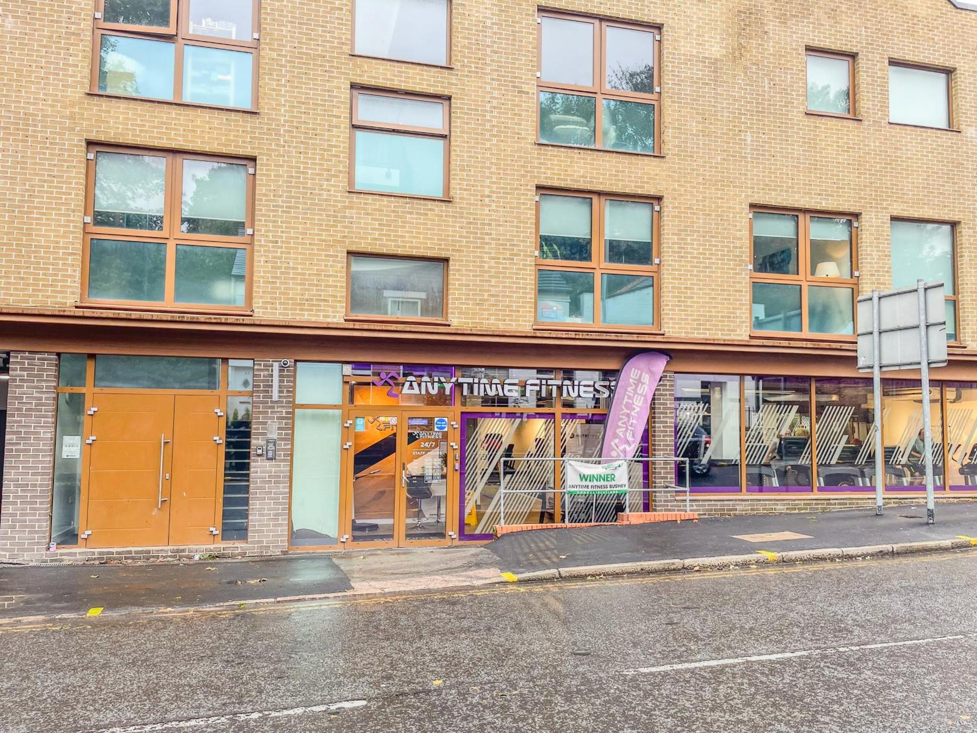Ideal Family & Business Stay! 2 Min To Station, 10 Min To Harry Potter, 30 Min To London Euston & Free Parking! Watford  Exterior foto