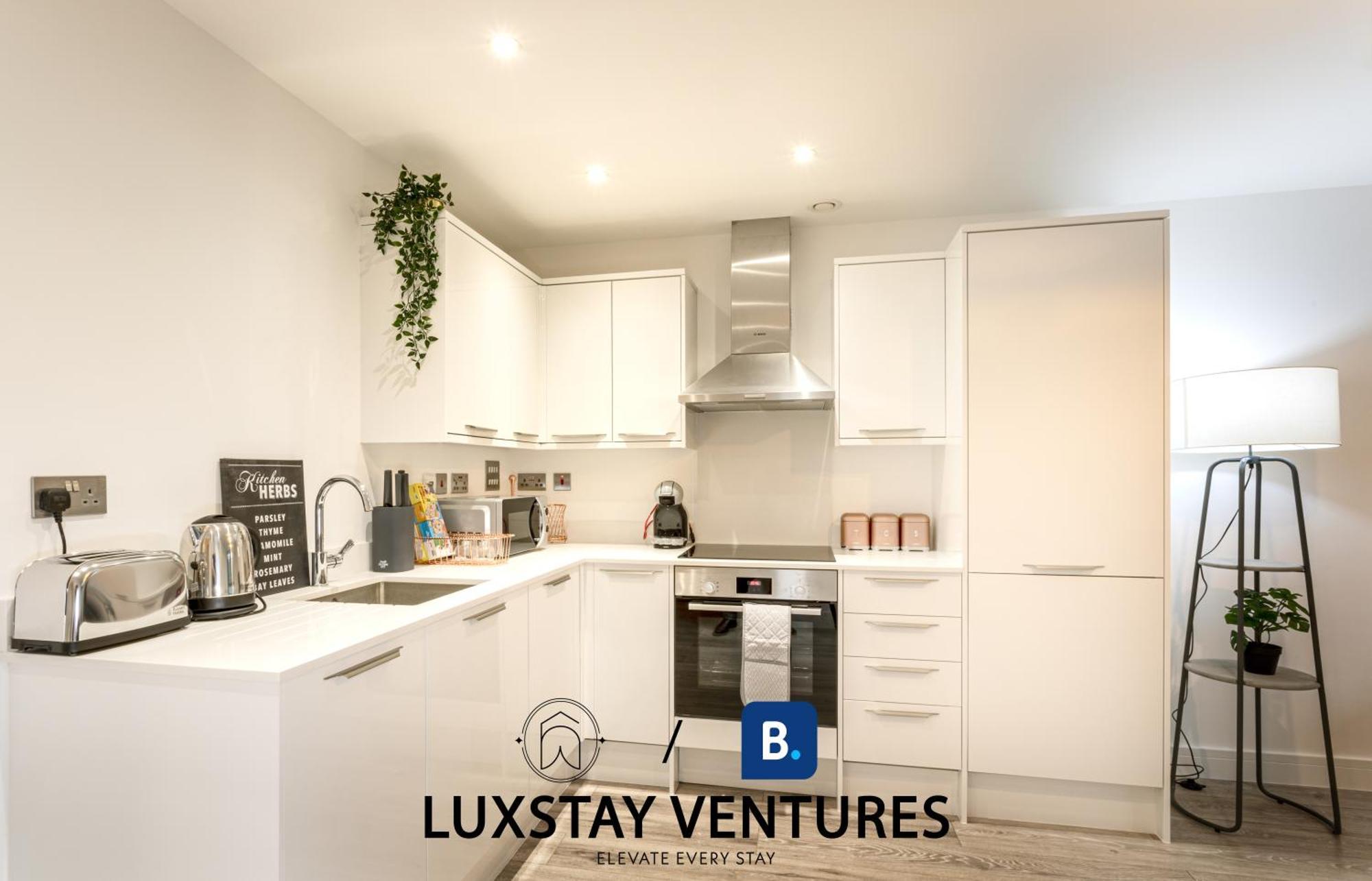 Ideal Family & Business Stay! 2 Min To Station, 10 Min To Harry Potter, 30 Min To London Euston & Free Parking! Watford  Exterior foto